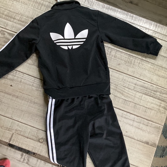 Adidas Jumpsuit set 18-24mo Toddler. - Picture 10 of 14